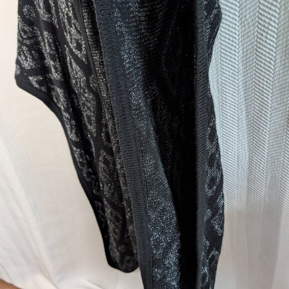 Vintage Black & Silver Knit Cape Cloak Outerwear Abstract Print - Picture 11 of 13